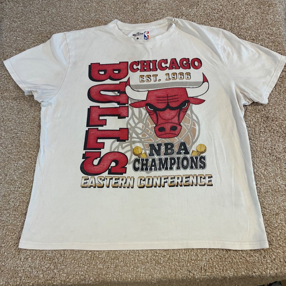 Hollister Chicago Bulls NBA Champions Graphic Tee White Men's XL Shirt *flaws
